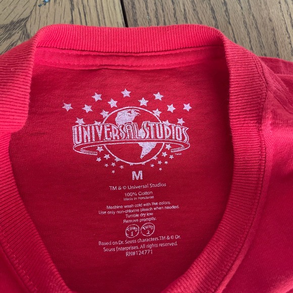 Universal Studios Things T-shirt Dr. Seuss Sz M Slightly used - Picture 8 of 8